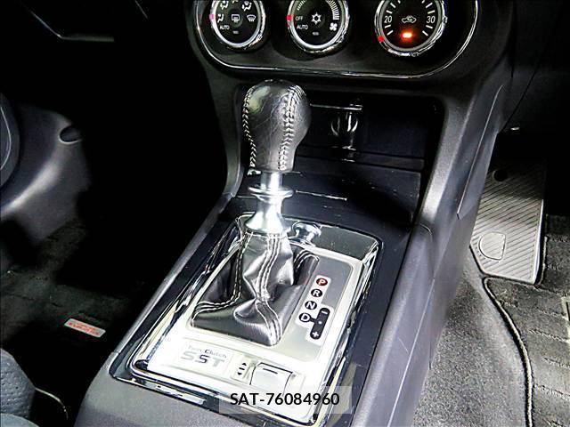 Mitsubishi LANCER 2012-05 7802852-17
