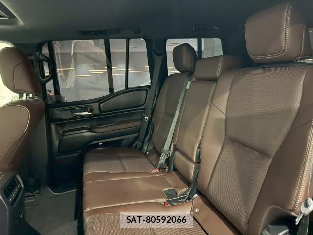 Toyota Land Cruiser 250 2024-05 7804412-12