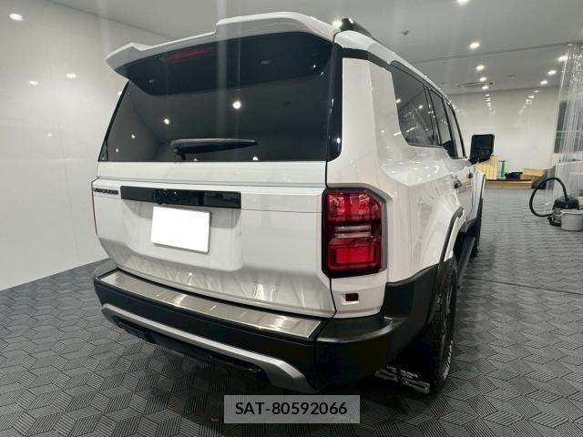 Toyota Land Cruiser 250 2024-05 7804412-15