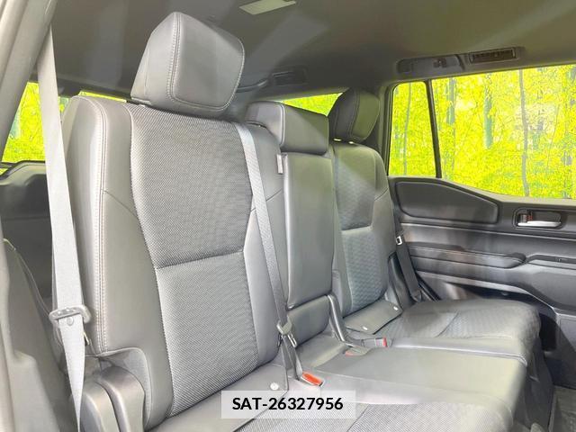 Toyota Land Cruiser 250 2025-03 7805066-8