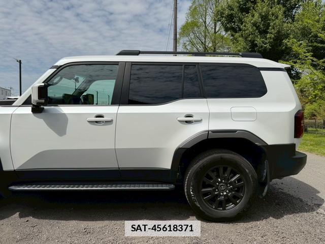 Toyota Land Cruiser 250 2024-07 7805973-11