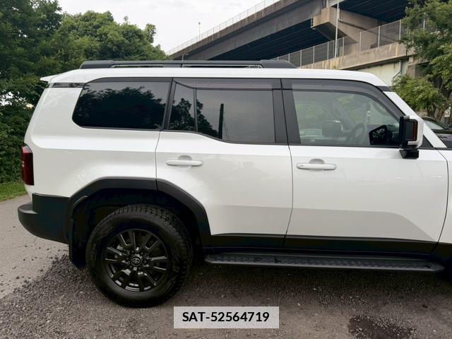 Toyota Land Cruiser 250 2024-11 7805987-15