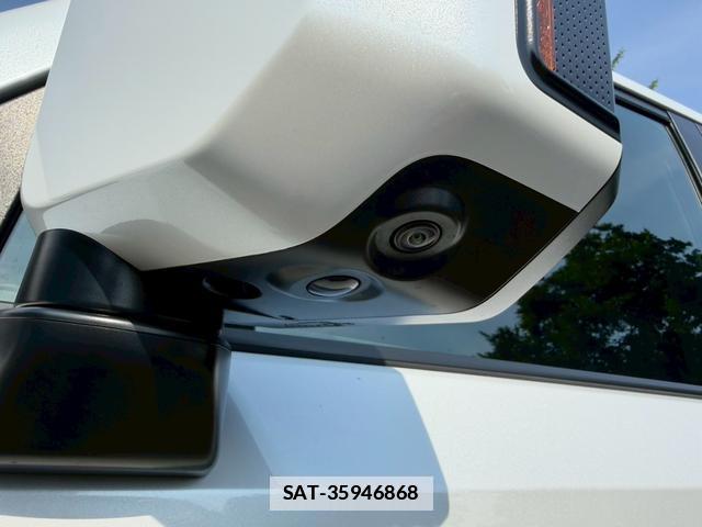 Toyota Land Cruiser 250 2024-10 7805991-10