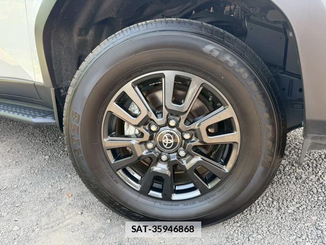 Toyota Land Cruiser 250 2024-10 7805991-16