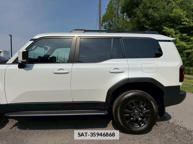 Toyota Land Cruiser 250 2024-10 7805991-2
