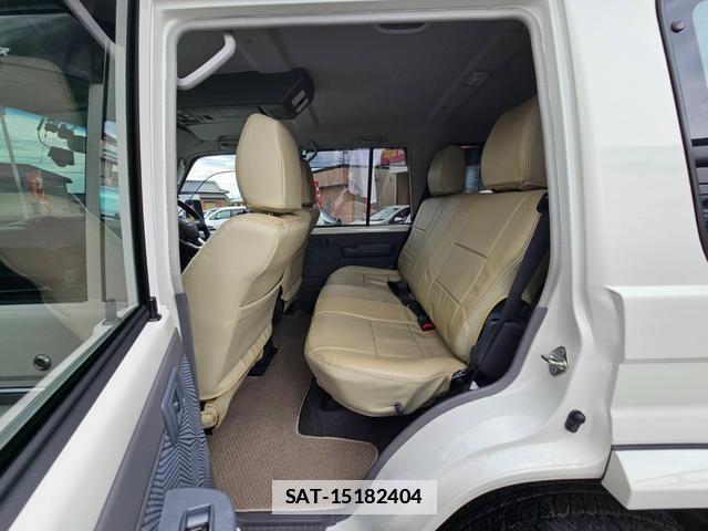 Toyota Land Cruiser 70 2015-01 7800790-14