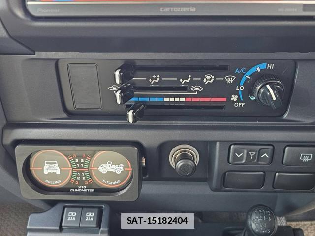 Toyota Land Cruiser 70 2015-01 7800790-19