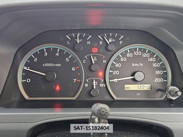 Toyota Land Cruiser 70 2015-01 7800790-2