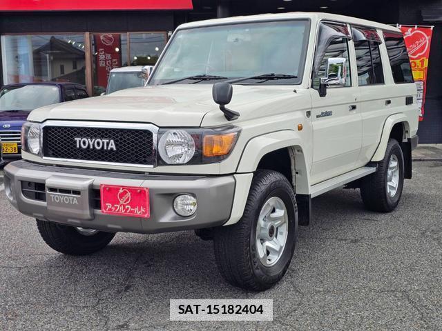 Toyota Land Cruiser 70 2015-01 7800790-5