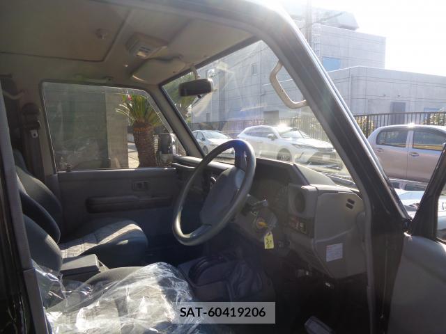 Toyota Land Cruiser 70 1995-03 7802039-12