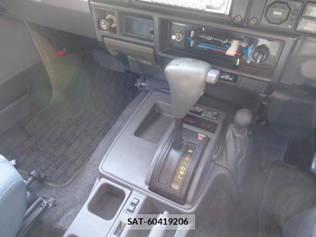 Toyota Land Cruiser 70 1995-03 7802039-15