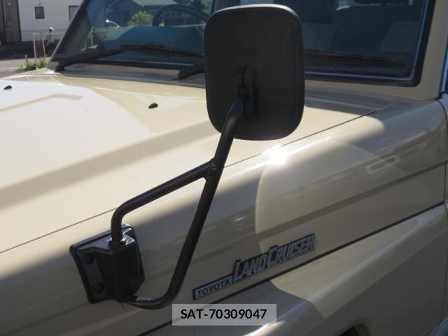 Toyota Land Cruiser 70 2004-12 7803371-11