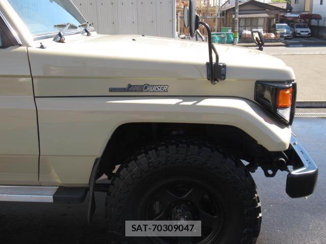 Toyota Land Cruiser 70 2004-12 7803371-16