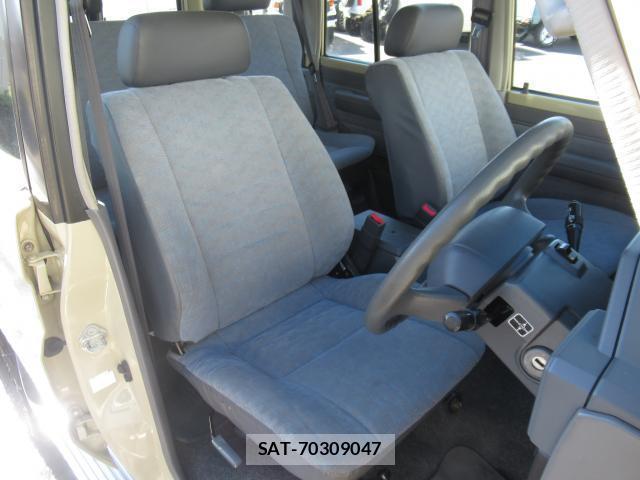 Toyota Land Cruiser 70 2004-12 7803371-5