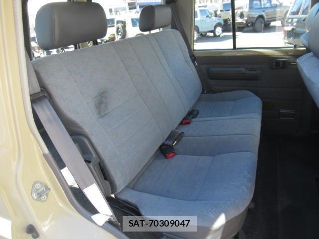 Toyota Land Cruiser 70 2004-12 7803371-7