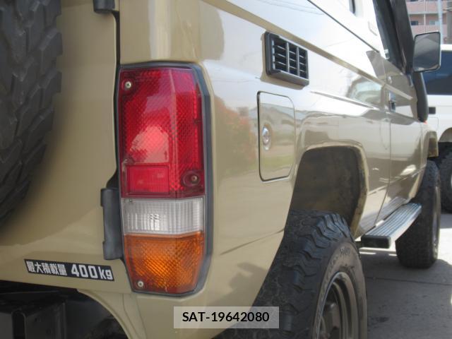 Toyota Land Cruiser 70 1995-04 7803380-17