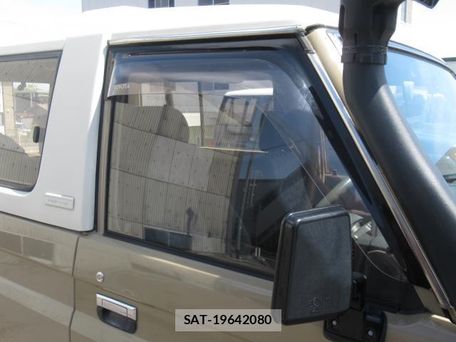 Toyota Land Cruiser 70 1995-04 7803380-19