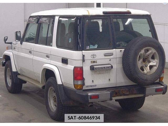 Toyota Land Cruiser 70 2002-09 7803758-1