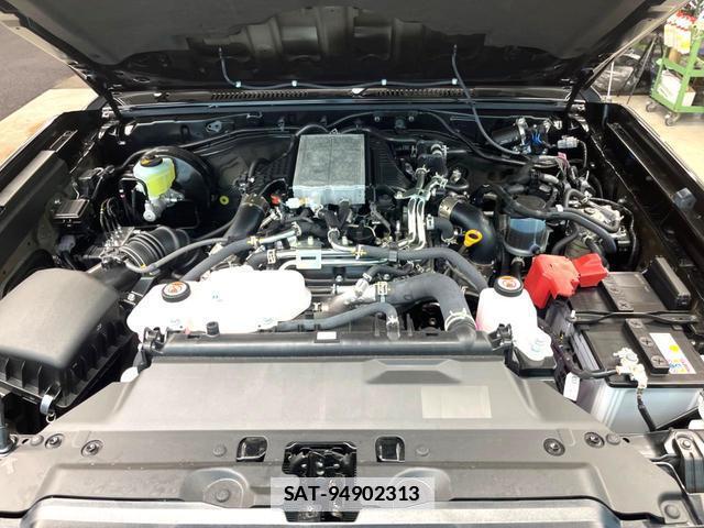Toyota Land Cruiser 70 2026-04 7806611-17