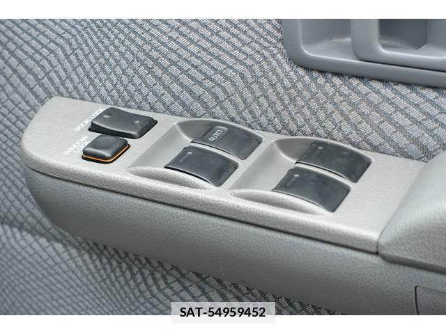 Toyota Land Cruiser 70 2015-12 7808201-14