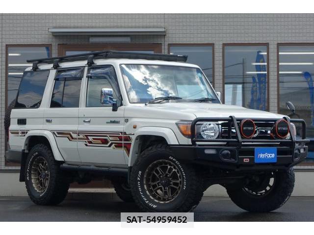 Toyota Land Cruiser 70 2015-12 7808201-4