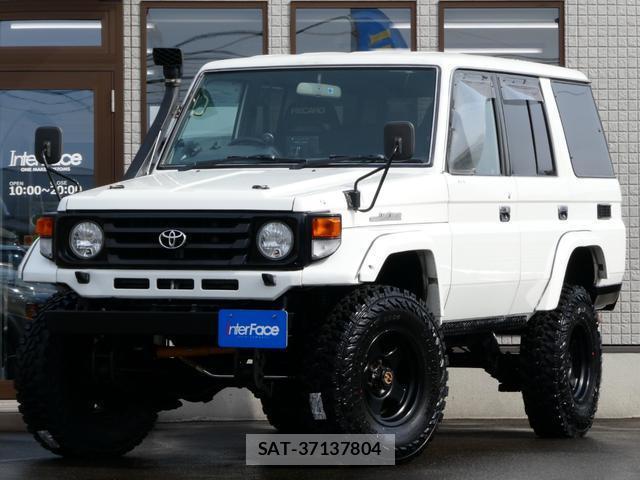 Toyota Land Cruiser 70 1999-12 7808206-0