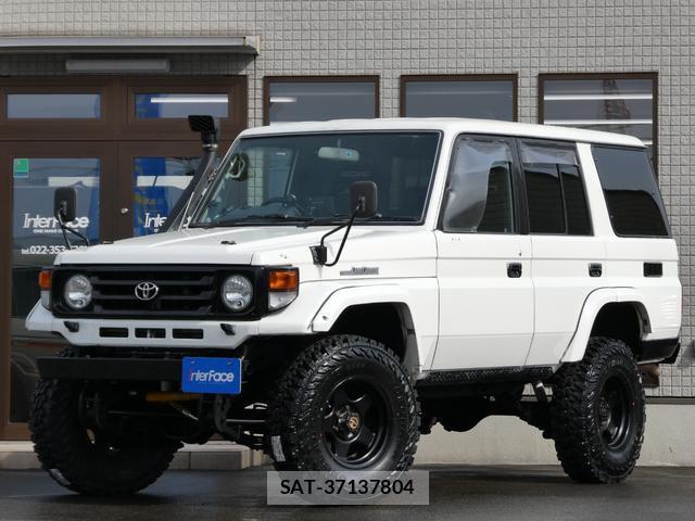 Toyota Land Cruiser 70 1999-12 7808206-1