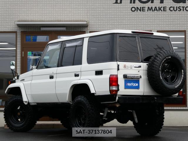 Toyota Land Cruiser 70 1999-12 7808206-10