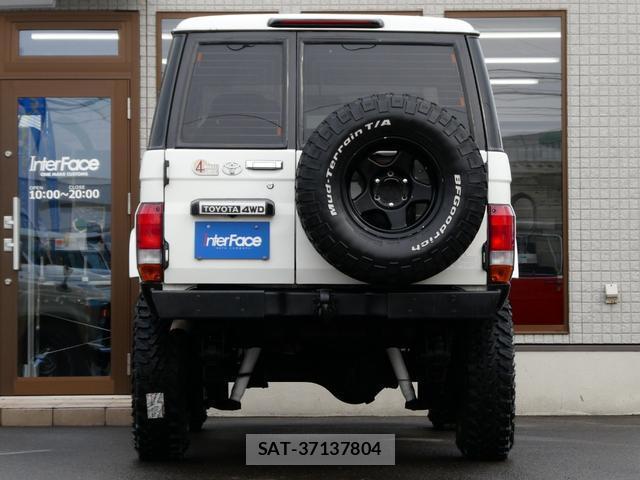 Toyota Land Cruiser 70 1999-12 7808206-13