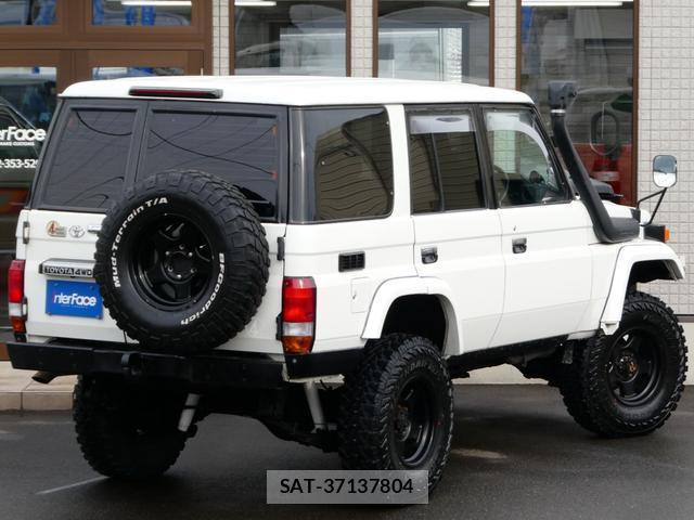 Toyota Land Cruiser 70 1999-12 7808206-14