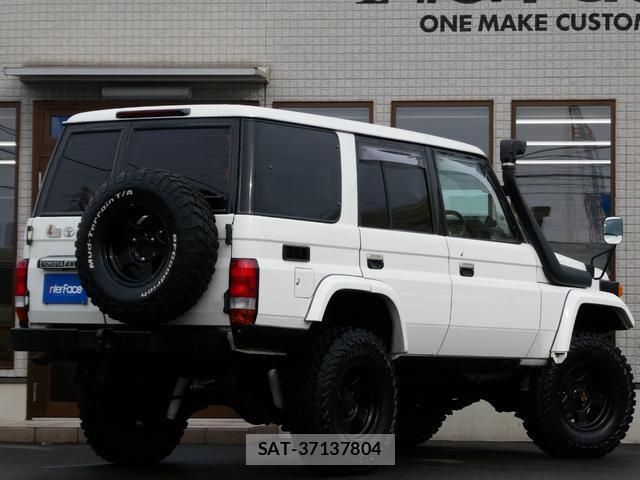 Toyota Land Cruiser 70 1999-12 7808206-16