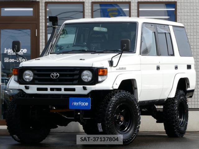 Toyota Land Cruiser 70 1999-12 7808206-2
