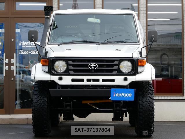 Toyota Land Cruiser 70 1999-12 7808206-4