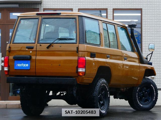 Toyota Land Cruiser 70 2000-09 7808208-15