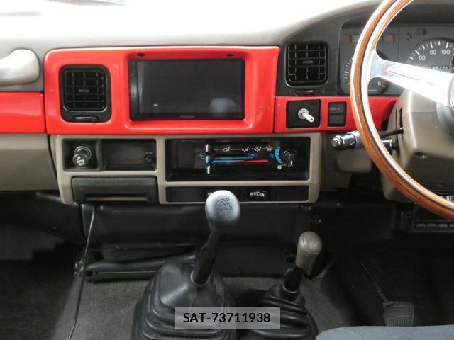 Toyota Land Cruiser 70 1997-12 7808209-18
