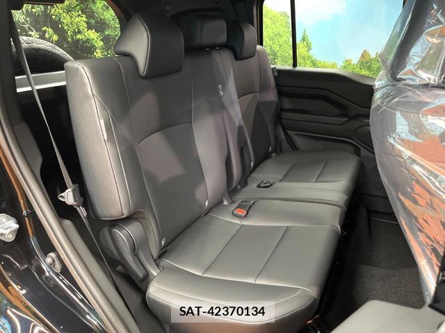 Toyota Land Cruiser FJ 2026-06 7799120-11