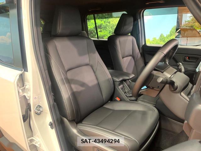 Toyota Land Cruiser FJ 2026-06 7799122-8