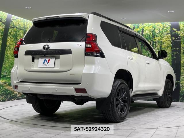 Toyota LAND CRUISER PRADO 2023-03 7797554-16