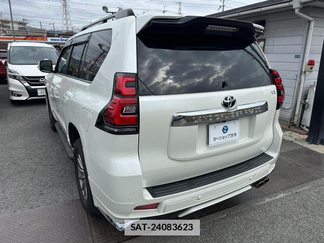 Toyota LAND CRUISER PRADO 2021-12 7801658-1