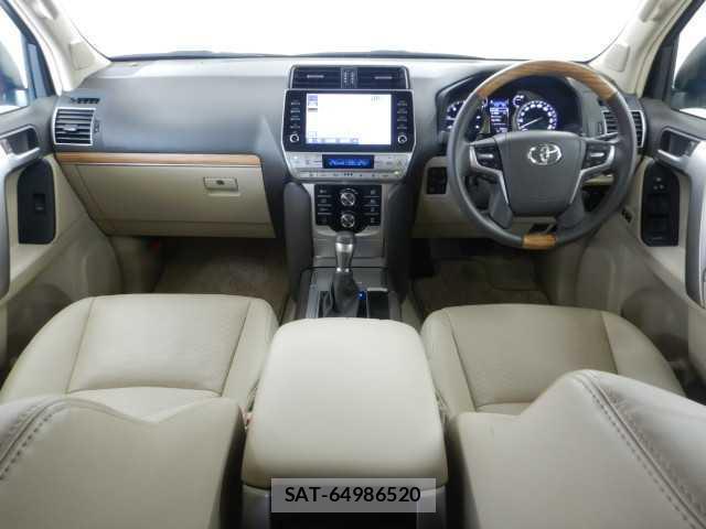 Toyota LAND CRUISER PRADO 2023-10 7810757-2