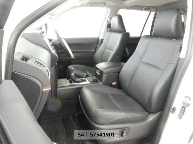 Toyota LAND CRUISER PRADO 2023-11 7810782-16