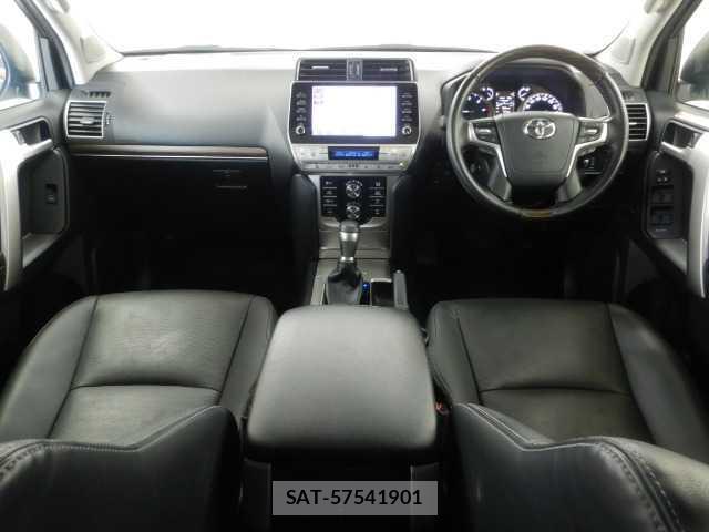 Toyota LAND CRUISER PRADO 2023-11 7810782-2