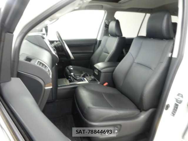 Toyota LAND CRUISER PRADO 2022-09 7810796-16