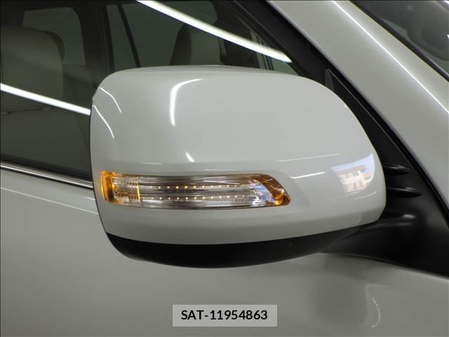 Toyota LAND CRUISER PRADO 2023-08 7810843-15
