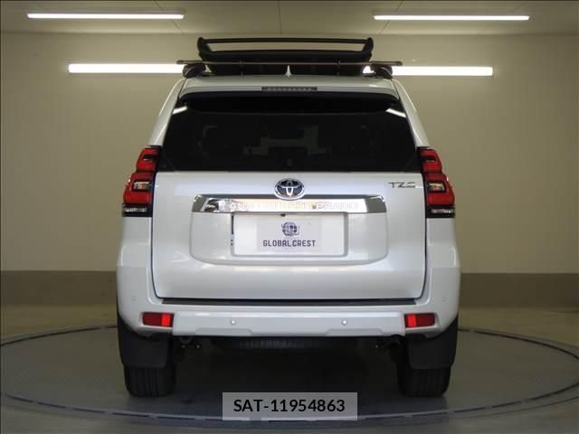 Toyota LAND CRUISER PRADO 2023-08 7810843-17