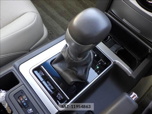 Toyota LAND CRUISER PRADO 2023-08 7810843-9