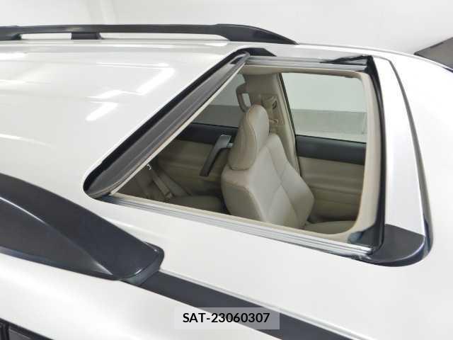 Toyota LAND CRUISER PRADO 2023-11 7810878-4