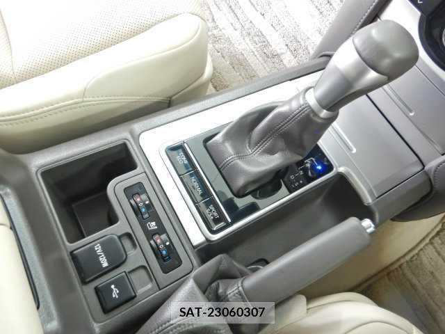 Toyota LAND CRUISER PRADO 2023-11 7810878-8