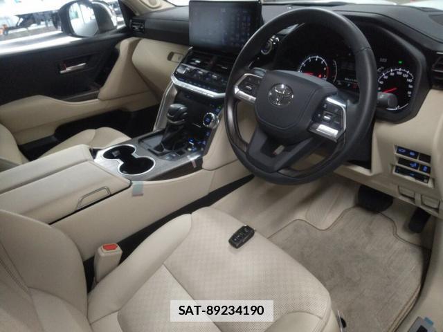 Toyota LAND CRUISER 2024-06 7795070-2