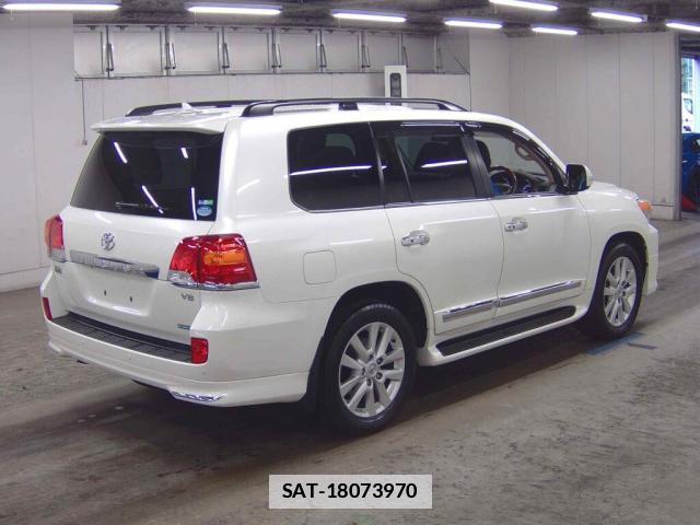 Toyota LAND CRUISER 2013-06 7795143-1